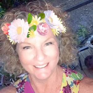 Meet your Posher, Becky